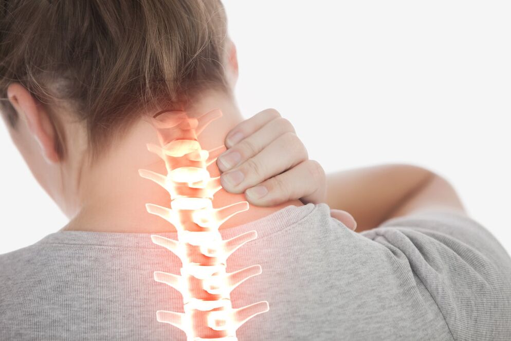 Osteokondroz nedeniyle boyun ağrısı